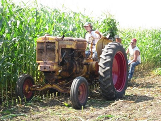 Illustration for article titled The Valmy, Wisconsin, Thresheree & Antique Machinery Show